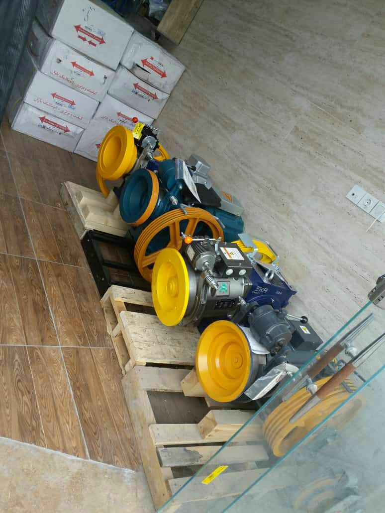 فروش انواع موتور گیربکس وگیرلس آسانسور